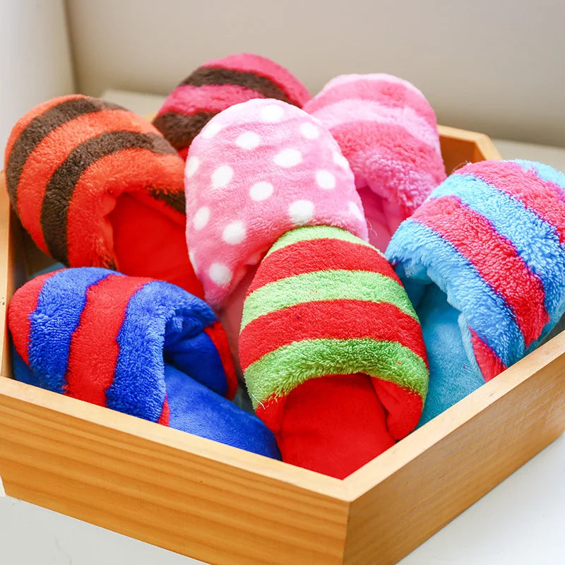 Plush Pet Dog Toys Slippers Bite Sound Shoe Shape Small and Medium-Sized Dog Outdoor Training Cat Pet Toys Supplies