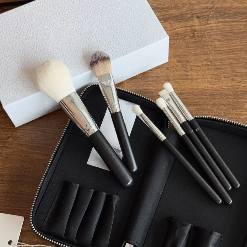 Luxury Makeup Brush High-end Gift Set Foundation Brush Blush Eye Shadow Brush Eyeliner Brush Perfect Gift for Wife Girlfriend