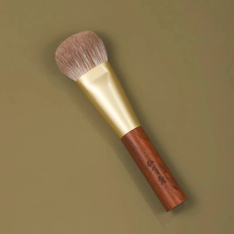 Professional Handmade Makeup Brushes 1PC Weasel Goat Hair Foundation Liquid Blush Brush African Rosewood Handle Make Up Brush