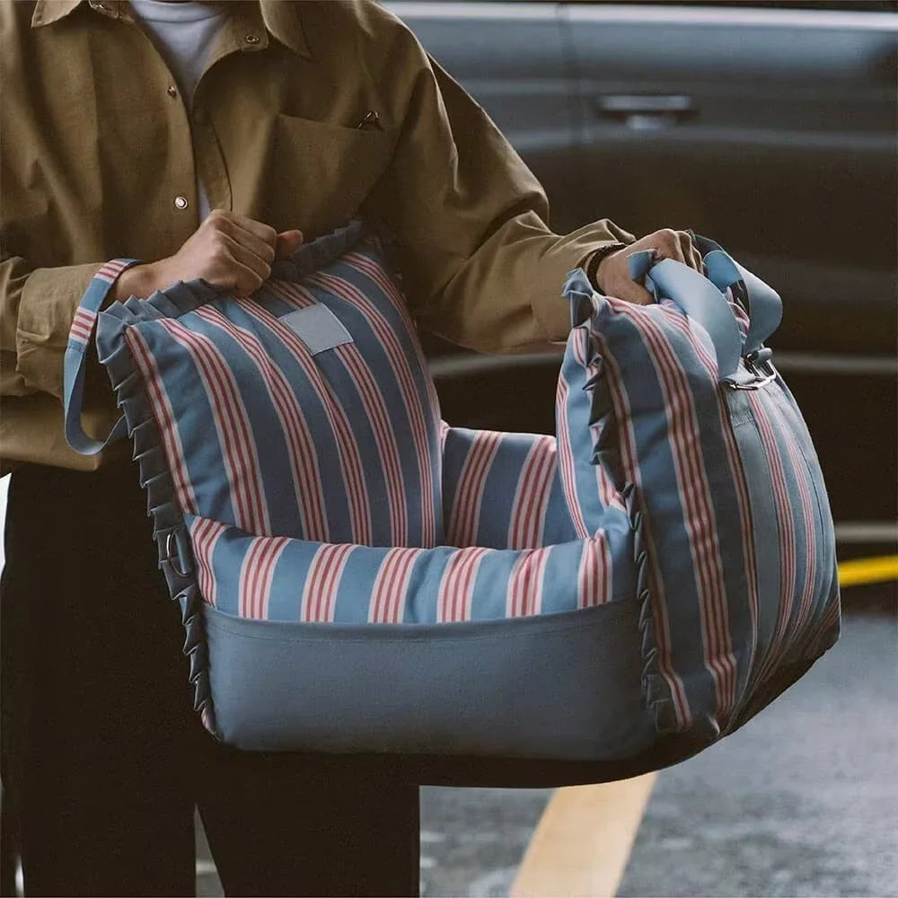 Removable Luxury Dog Beds Kennel Waterproof Pet Car Seat Bed  Pet Kennel  for Small Large Dog Mat Travel Safety Dog Car Seat