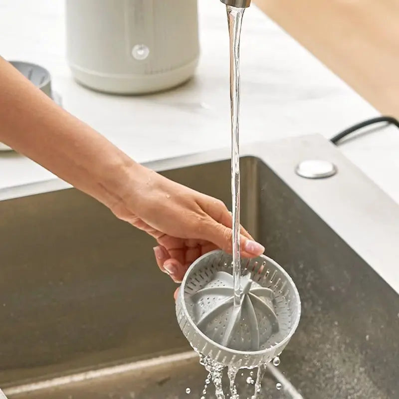 Cordless Cold Press Juicer Machine Small Electric Cordless Portable Orange Juice Juice Extractor Orange Juice Maker Kitchen Tool