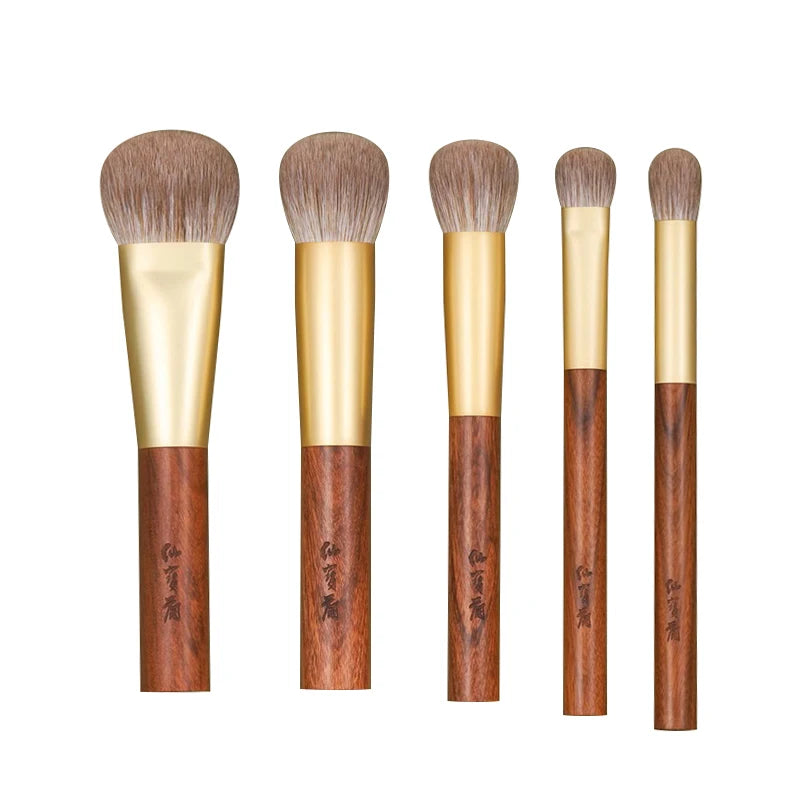 Professional Handmade Makeup Brushes 1PC Weasel Goat Hair Foundation Liquid Blush Brush African Rosewood Handle Make Up Brush