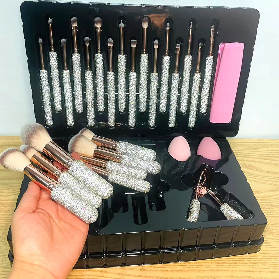 Glitz and Glam Brush Set 27Pcs Bundle RHINESTONE Glam Brush Set Bling Makeup Brushes Diamond Eyelash Curler With box Beauty Set