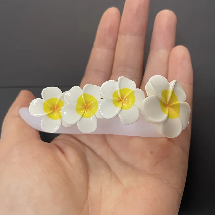 Soft silicone white flower shaped toe separator, nail art applicator, convenient toe separator