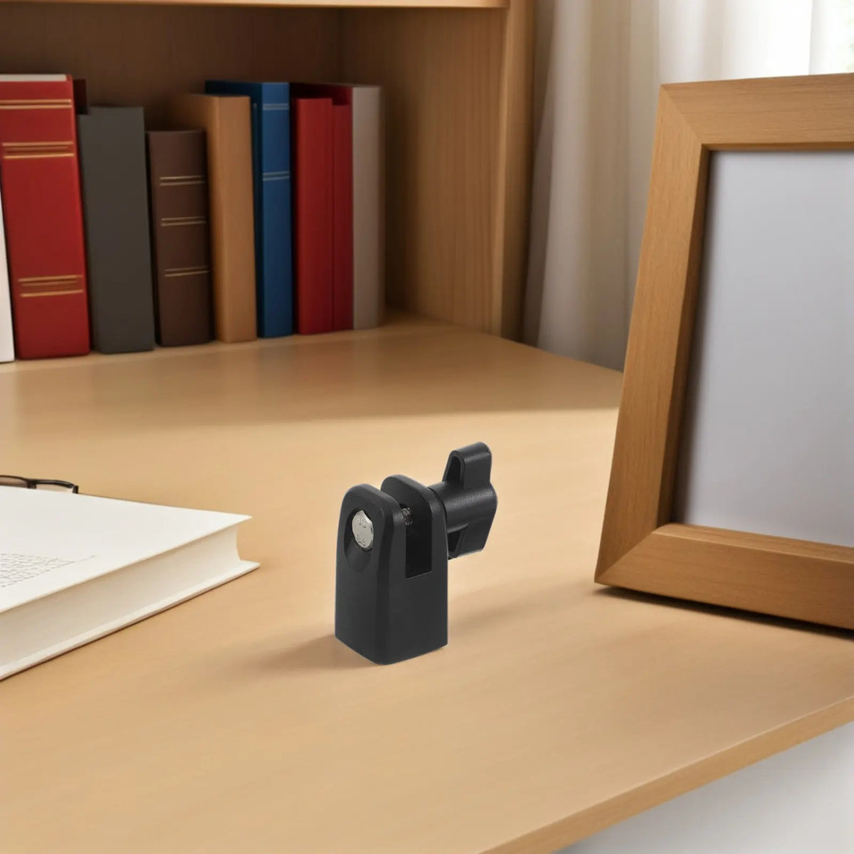 Mic Stand Shock Mount Adapter 58 Thread Metal Clamp Black Anti Vibration Microphone Mount for Recording Studio Mic Arm